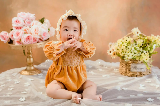 赤壁怀孕肚子紧绷绷的